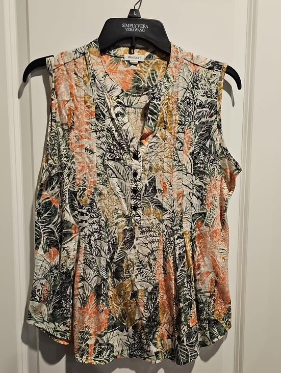 Westport Tops - Westport Leaf-Print Sleeveless Button-Front V-Neck Top in Green, Rust & Cream